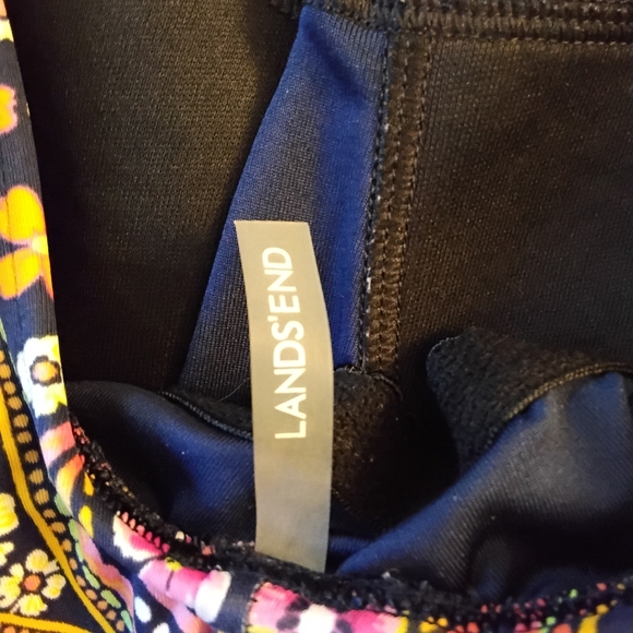 LANDS'END 12L WOMEN'S ONE PIECE BATHING SUIT- NEW CONDITION - Picture 3 of 4